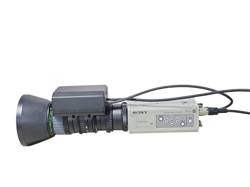 Sony DXC-390 3CCD Color Video camera w/ Fujinon-TV-Z Lens, READ _