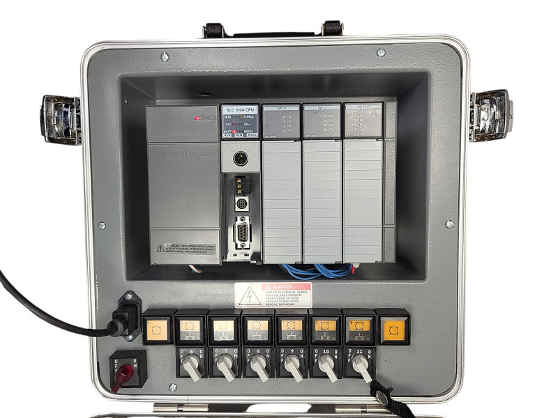 Allen Bradley SLC500 4-slot Rack 1746-A4 w/ Travel case READ $