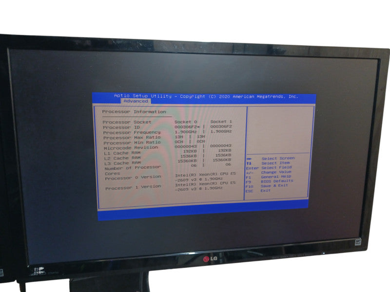 Cisco UCS C220 M4 - 2x Xeon 2609 v3 @1.9Ghz 16GB DDR4 12G SAS 2x 770w