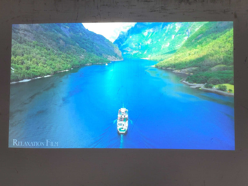 BenQ W1000 Digital Projector1080p Lamp hour: 10hrs No REMOTE $