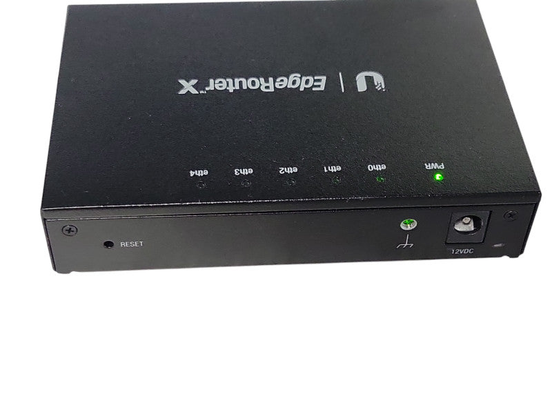 Ubiquiti Networks ER-X EdgeRouter X 5-Port Gigabit Wired Router Q_