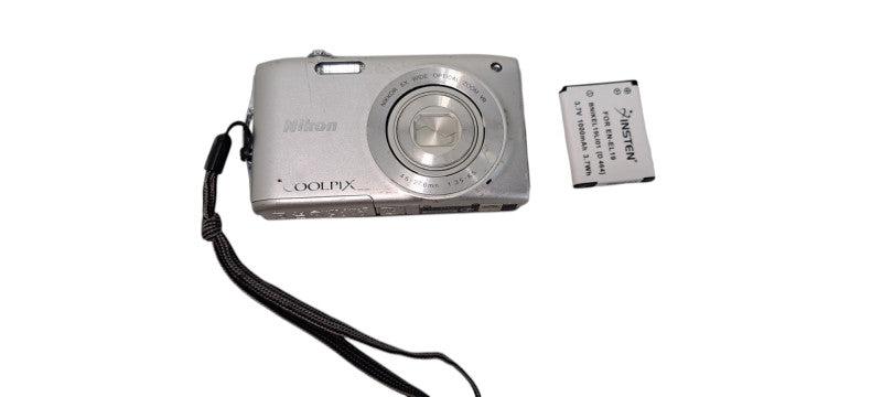 Nikon COOLPIX S3300 Compact Digital W/ Battery
