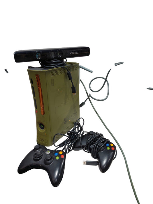 Microsoft Xbox 360 HALO 3 Edition , 2 Black Controllers , Kinect Camera =