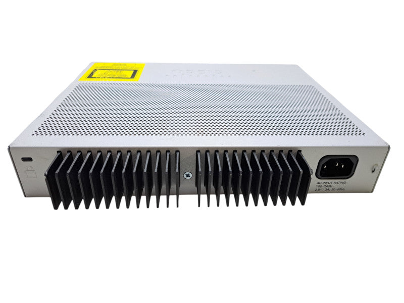 Cisco WS-C2960L-8PS-LL | 8-Port Gigabit PoE+ 2x SFP Silent Managed Switch Q