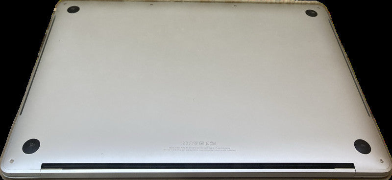 Apple MacBook Pro 15" 2016 i7-6700HQ Radeon Pro 450 16GB RAM 256SSD READ!