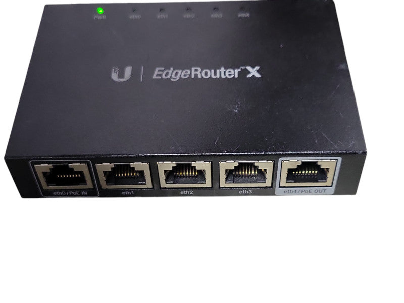 Ubiquiti Networks ER-X EdgeRouter X 5-Port Gigabit Wired Router Q_