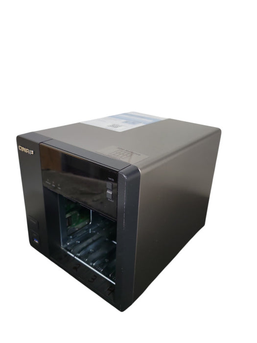 QNAP TS-453 PRO-8G 4 BAY NETWORK ATTACHED STORAGE READ !