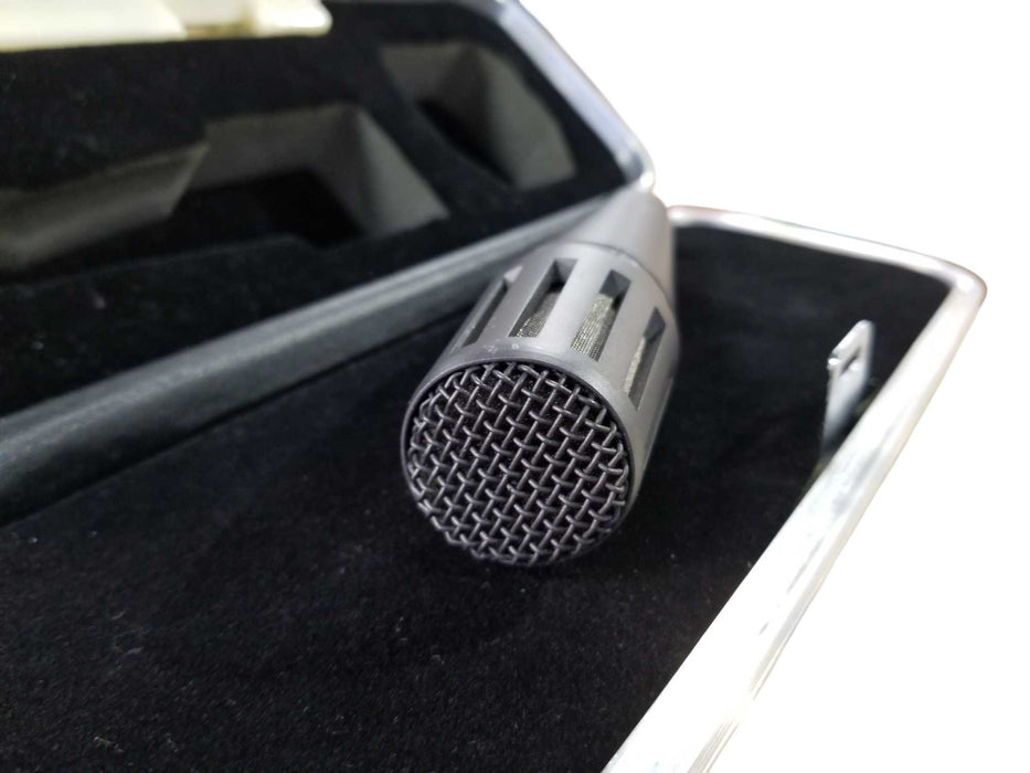 Peavey PVM 48 Microphone with Original Hard Case *READ* Q