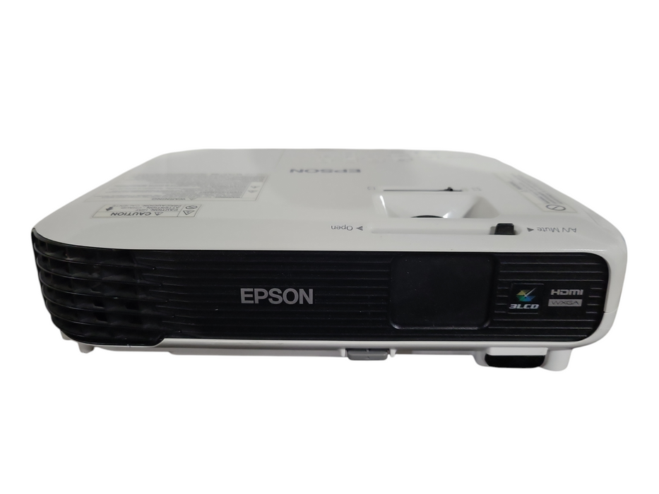 3LCD Projector  3000 Lumens Full HD WXGA HDMI Lamp Hours: 1517 !