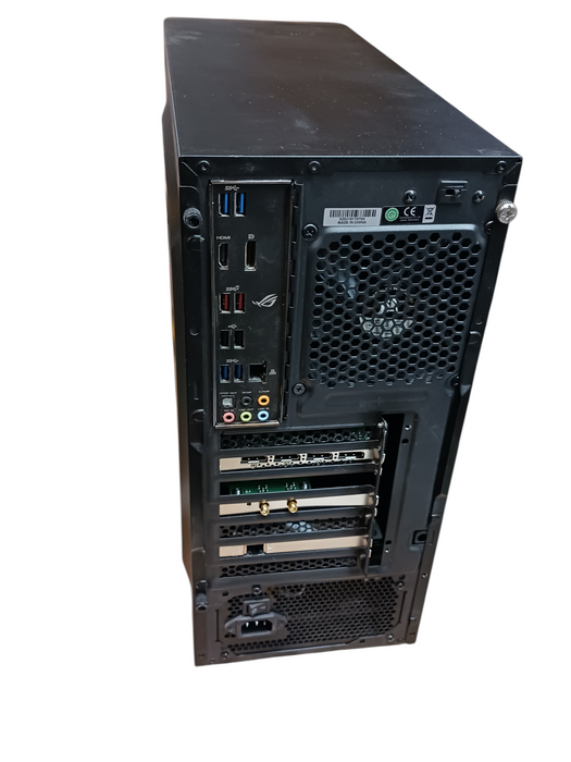 Custom Corsair PC AMD Ryzen 7 1700 Asus Strix B350-F Gaming 8GB DDR4 No HDD READ