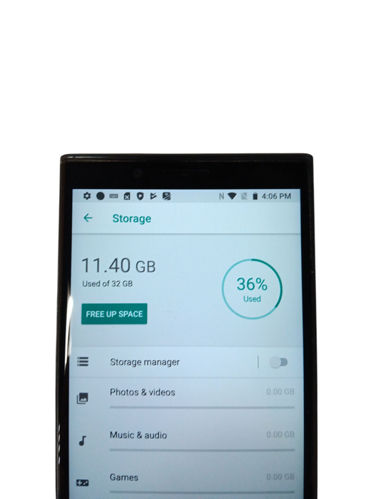 Blackberry Key2 LE - 32GB - Black [BBE100-2] Read
