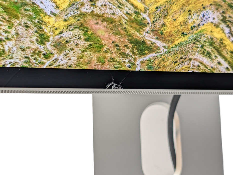 Apple Studio Display A2525 27 inch 5K HDR Thunderbolt 3 PLEASE READ  -