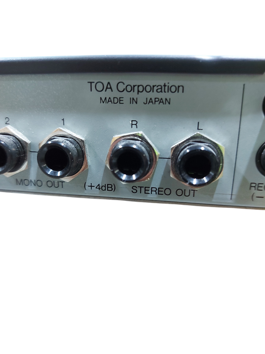TOA M-243 Stereo Mixer
