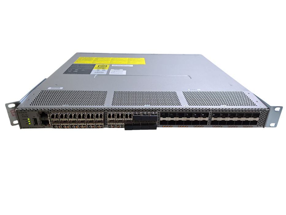Cisco DS-C9148S-K9 | 48-Port 16G Fibre Channel Switch 24x ACTIVE w/ Dual AC )