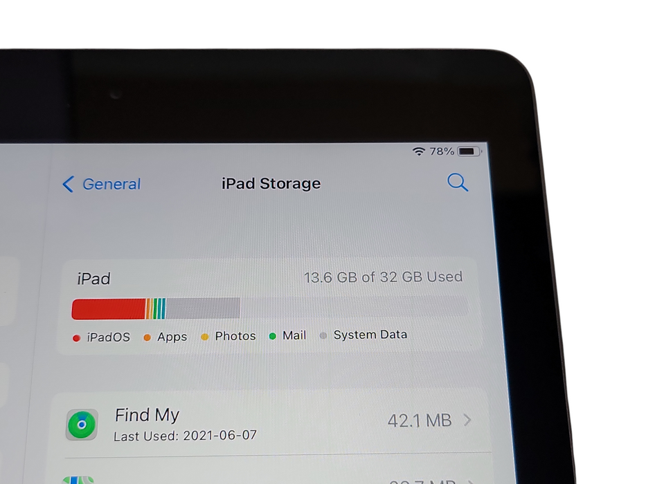 Apple iPad 5th Gen - 32GB - Space Gray [A1822] (