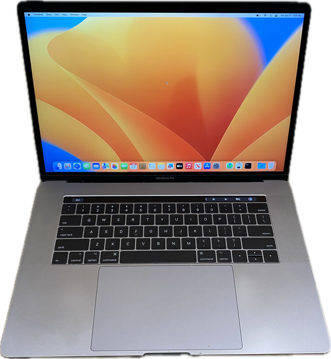 Apple MacBook Pro 15" i7-7820HQ Radeon Pro 560 GPU 16GB RAM 512GB SSD READ