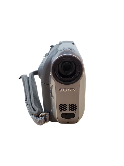 Sony Handycam DCR-HC21 MiniDV Camcorder w/ 2x Batteries + Case *READ*