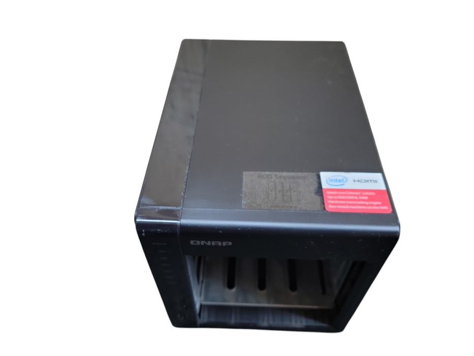 QNAP TS-451+ 4-Bay NAS READ !