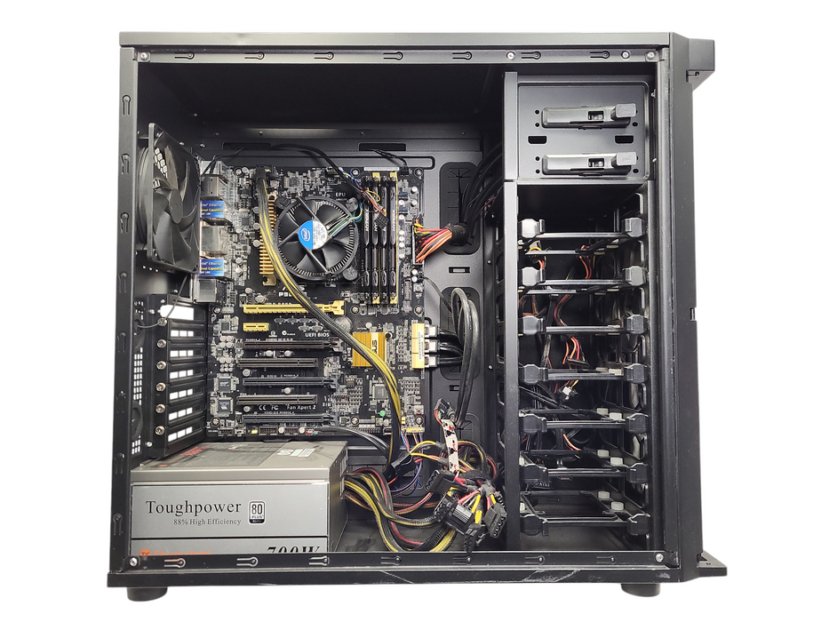 Custom Desktop ASUS P9D WS i7-4790K @ 4GHz 32GB DDR3 700W PSU No HDD $