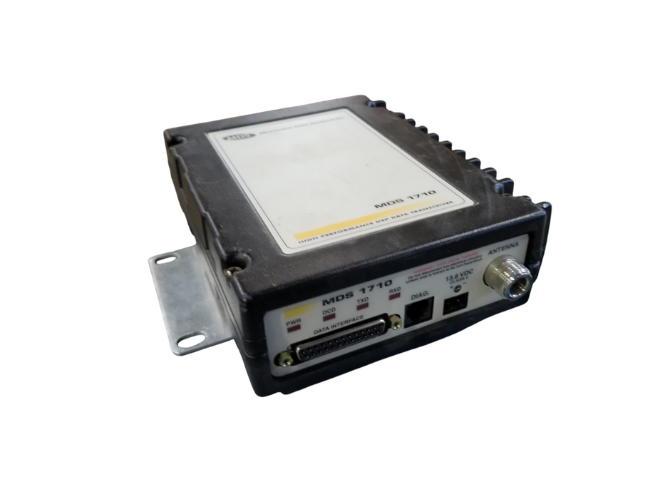 MDS 1710A DATA TRANSCEIVER FCA REV H 13.8VDC 2.5A W/ EarRacks Q