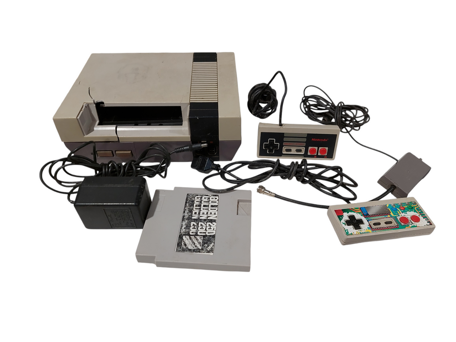 Nintendo NES OEM Console Broken Cracked Shell 2 COntrollers , Cables , Game =