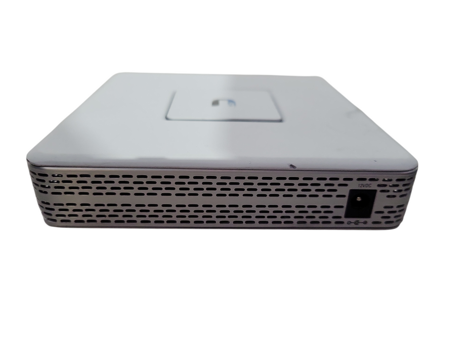 Ubiquiti Networks UniFi USG Security Gateway. Factory Reset  !