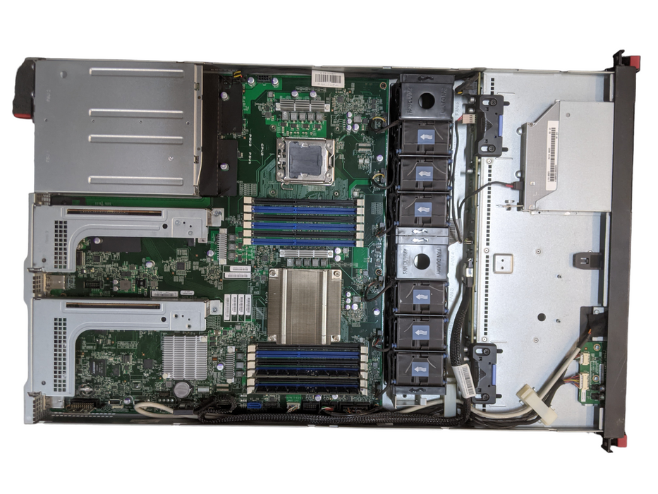 Lenovo ThinkServer RD330 | Xeon E5-2407 0 | 16GB | No HDD | LSI MegaRAID