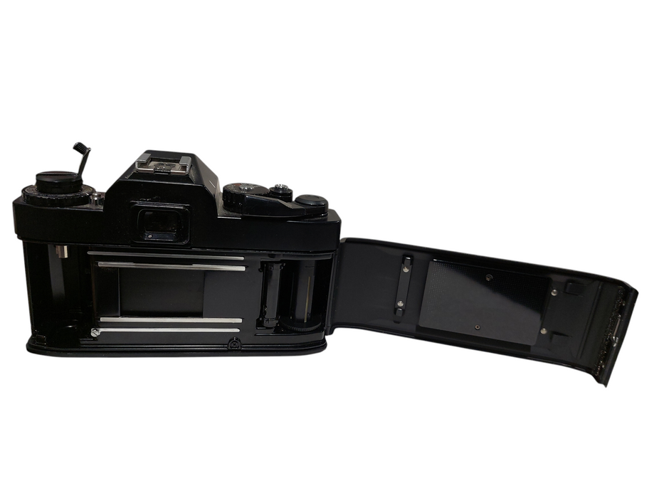 Ricoh KR-5 Super Film Camera with Kenko Skylight 1A 52mm Lens  =