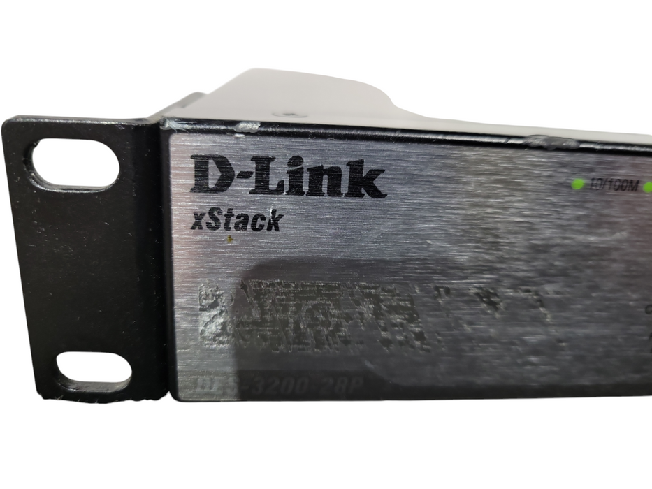 D-Link Switch 24 Port 10/100 (24X PoE) + 2 x Giga ports + 2 Combo SFP/Giga  !