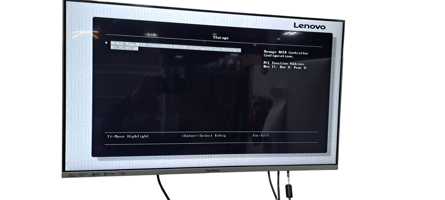 Lenovo x3650 M5 2U 15x 2.5" |1x Xeon E5-2680 v3| 8GB DDR4| M5210|2x900W