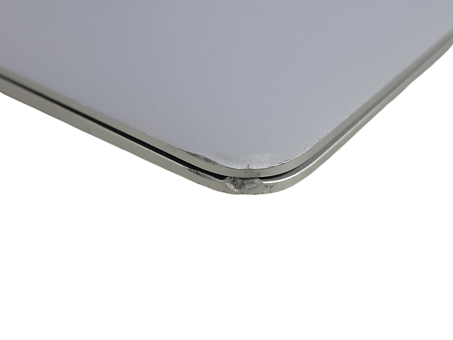 Apple Macbook Air 2019 2-Core i5-8210Y @ 1.6GHz 8GB DDR3 250GB SSD (