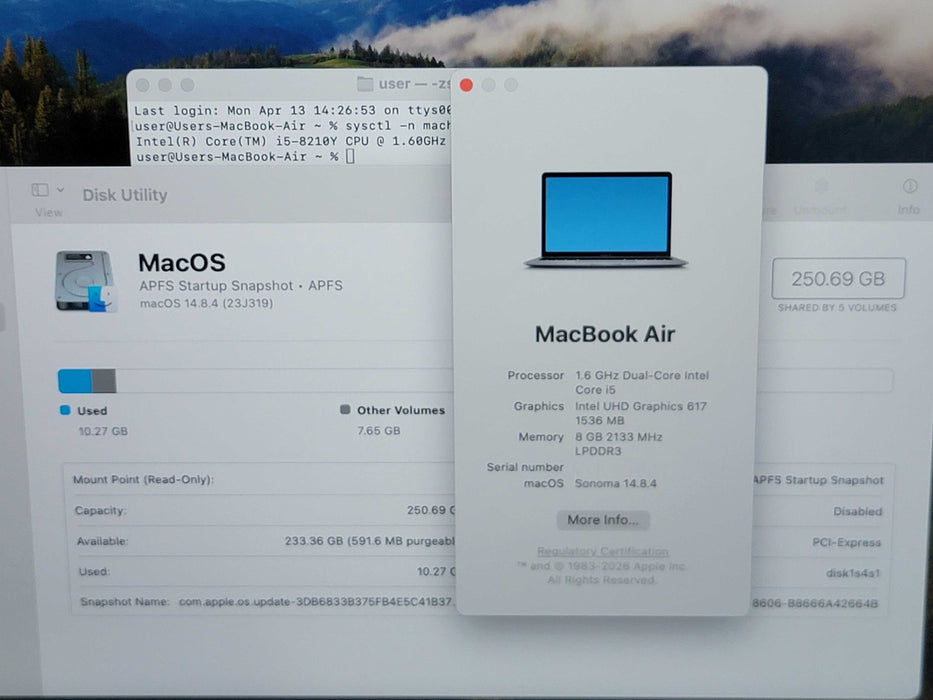 Aplple Macbook Air 2018 13" 2-Core i5-8210Y @ 1.6GHz 8GB DDR3 250GB SSD (