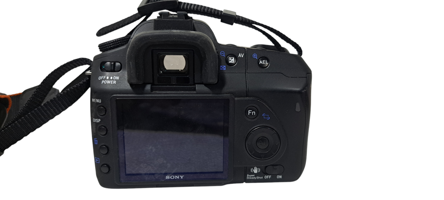 Sony Alpha DSLR A200 Camera | READ