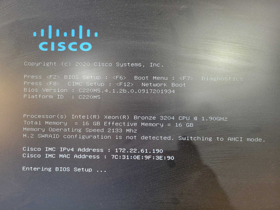 Cisco UCS C220 M5 1U | Xeon Bronze 3204 @1.90GHz, 16GB DDR4, Avago 12G RAID !