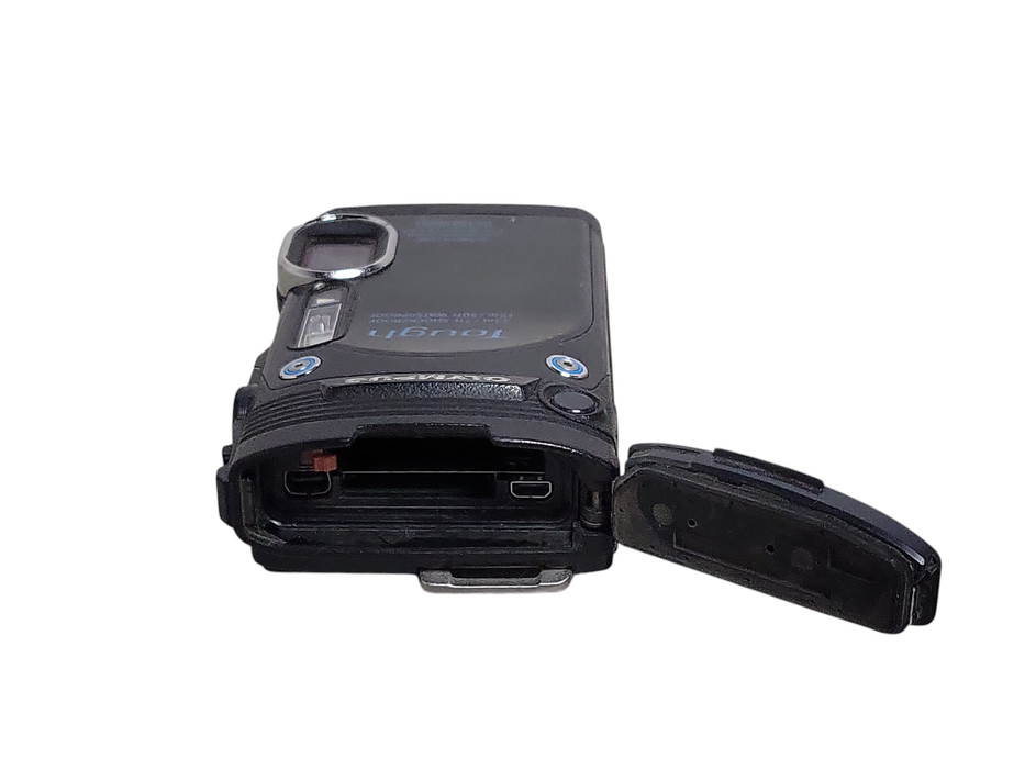 Olympus Stylus Tough TG-860 16.0MP Digital Camera, READ _