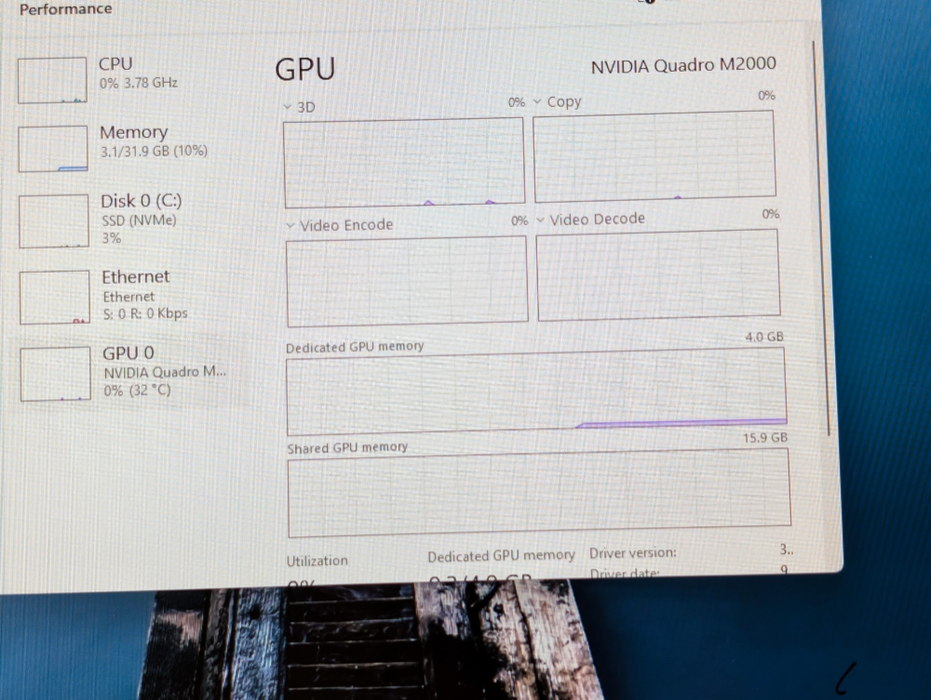 Lenovo ThinkStation P330 Intel Xeon E-2234 32GB RAM 256GB NVMe SSD  -