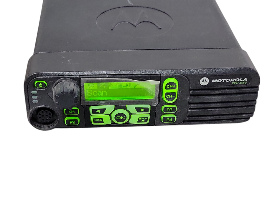 Motorola XPR4550 AAM27QPH9LA1AN UHF frequency range of 403–470 MHz _