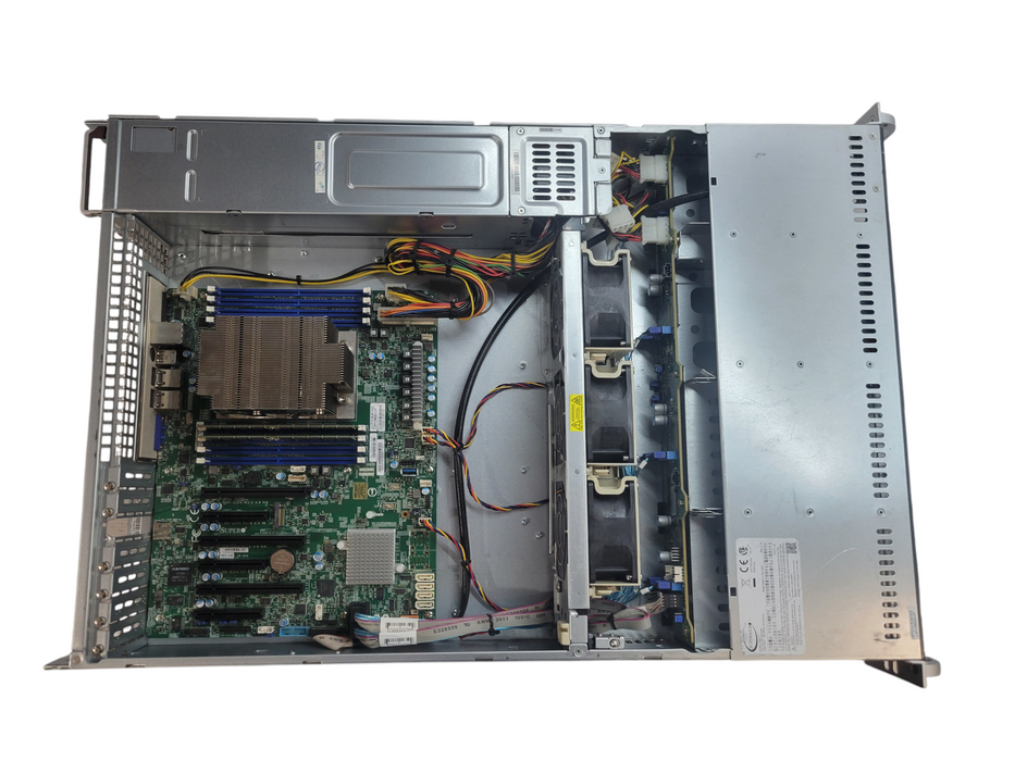 Supermicro H11SSL-C - AMD EPYC 7302P (16-Core) 32GB DDR4 NO HDD LSI SAS3008 %