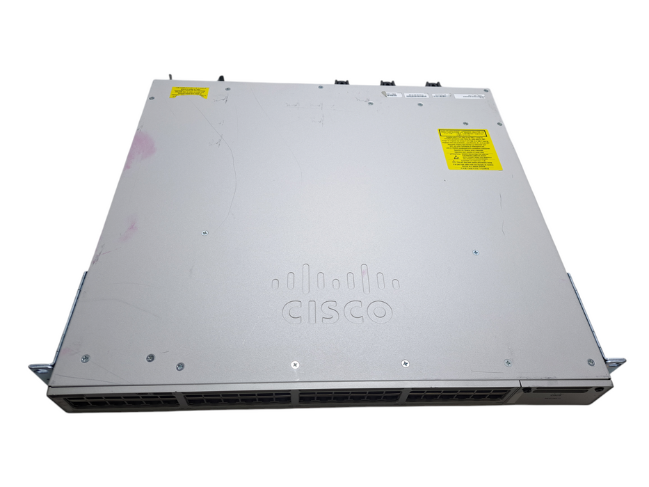 Cisco C9300-48P-E V02 | 48-Port Gigabit PoE+ Switch w/ 1x PWR-C1-715WAC )