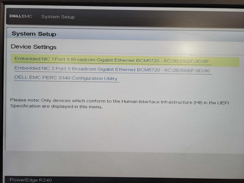 DELL PowerEdge R240 Intel Xeon E-2224 @ 3.40GHz 16GB RAM S140 RAID 3.5" !