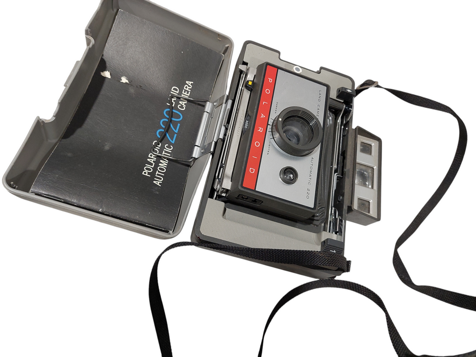 Vintage Polaroid 220 Automatic Land Camera  =