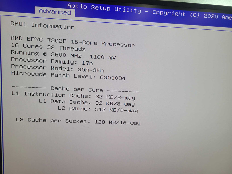 Supermicro H11SSL-C - AMD EPYC 7302P (16-Core) 32GB DDR4 NO HDD LSI SAS3008 %