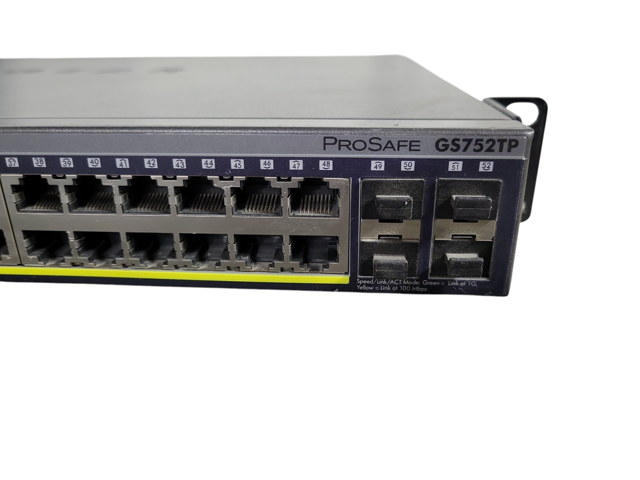 NetGear GS752TP ProSafe 48-Port Gigabit Smart Switch with PoE and 4x SFP !