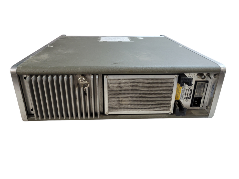 HP Agilent 8640B RF Signal Generator  %