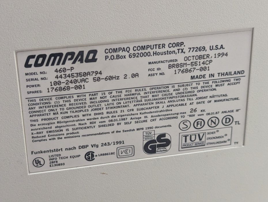 COMPAQ PRESARIO 140 Model 460-P CRT Monitor with Speaker Bar Please READ  -