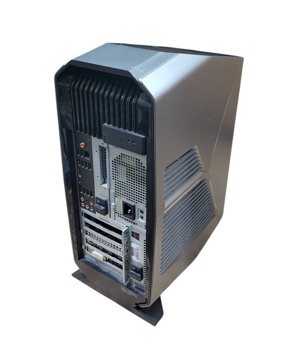 Dell Alienware Aurora R6 - Core i7-7700 8GB DDR4 GTX1060 256GB NVMe