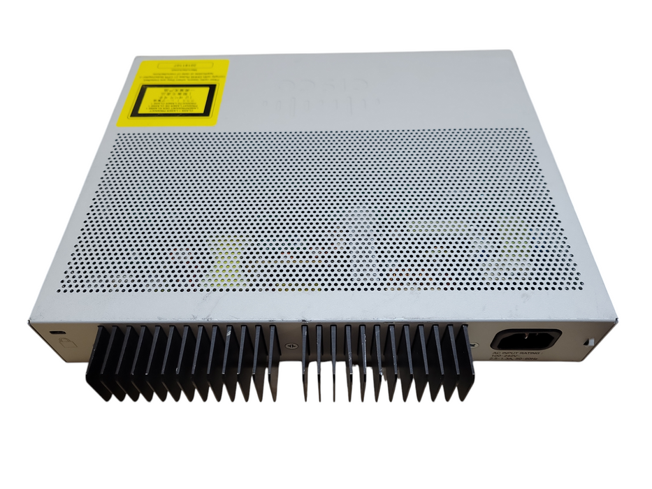 Cisco WS-C2960L-8PS-LL | 8-Port Gigabit PoE+ 2x SFP Silent Managed Switch !