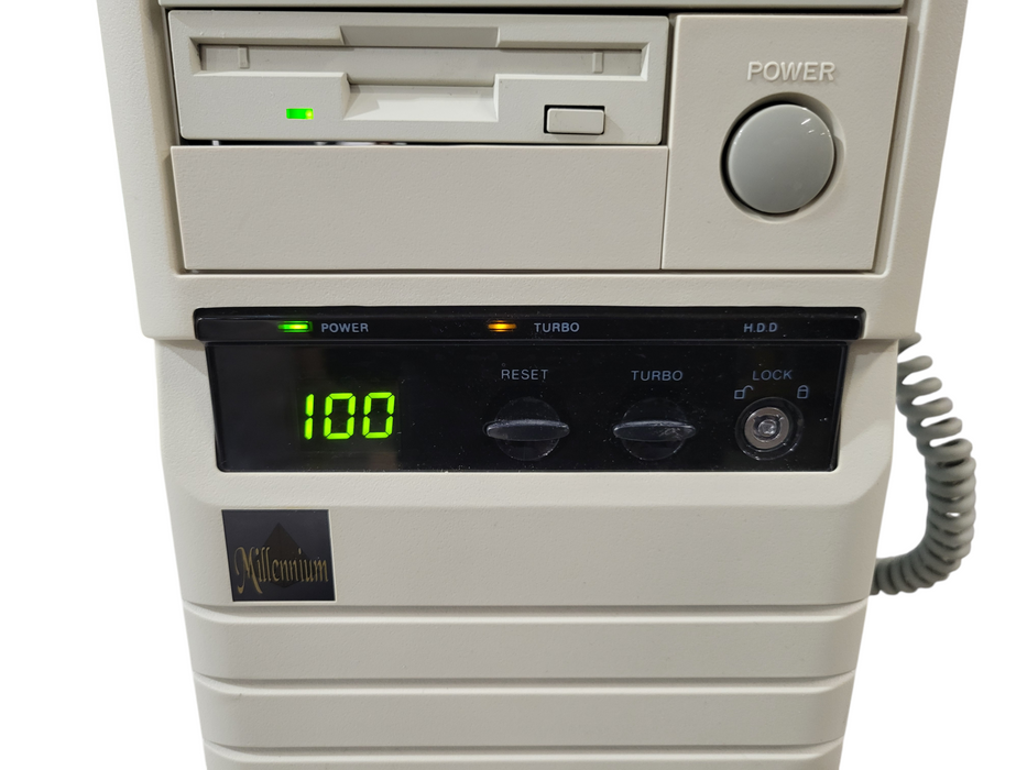 Vintage 486DX4-100Mhz 16MB NO HDD TRIDENT DISPLAY ADAPTER %