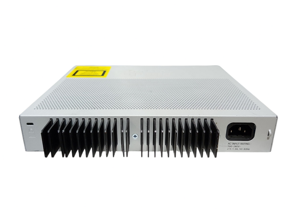 Cisco WS-C2960L-8PS-LLv01, 8-Port Gigabit PoE+ 2x SFP Silent Managed Switch