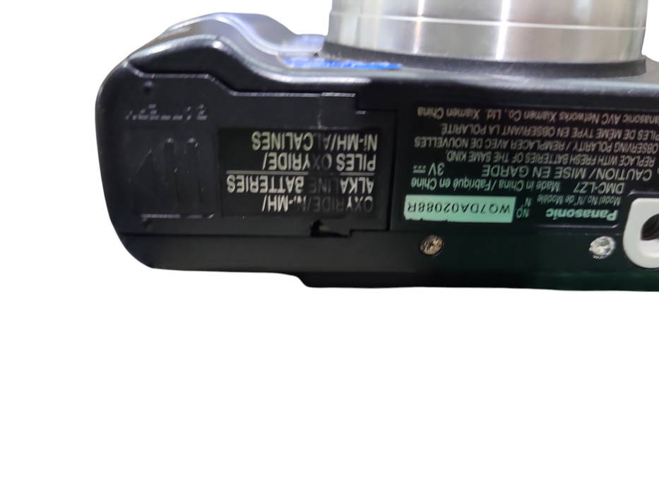 Panasonic LUMIX DMC-LZ7 7.2MP Digital Camera